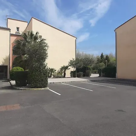 Les Oliviers- Avec Terrasse Proche Port Et Commerces - Clim - Parking